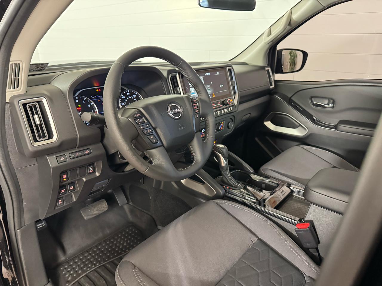 Nissan Frontier  2025