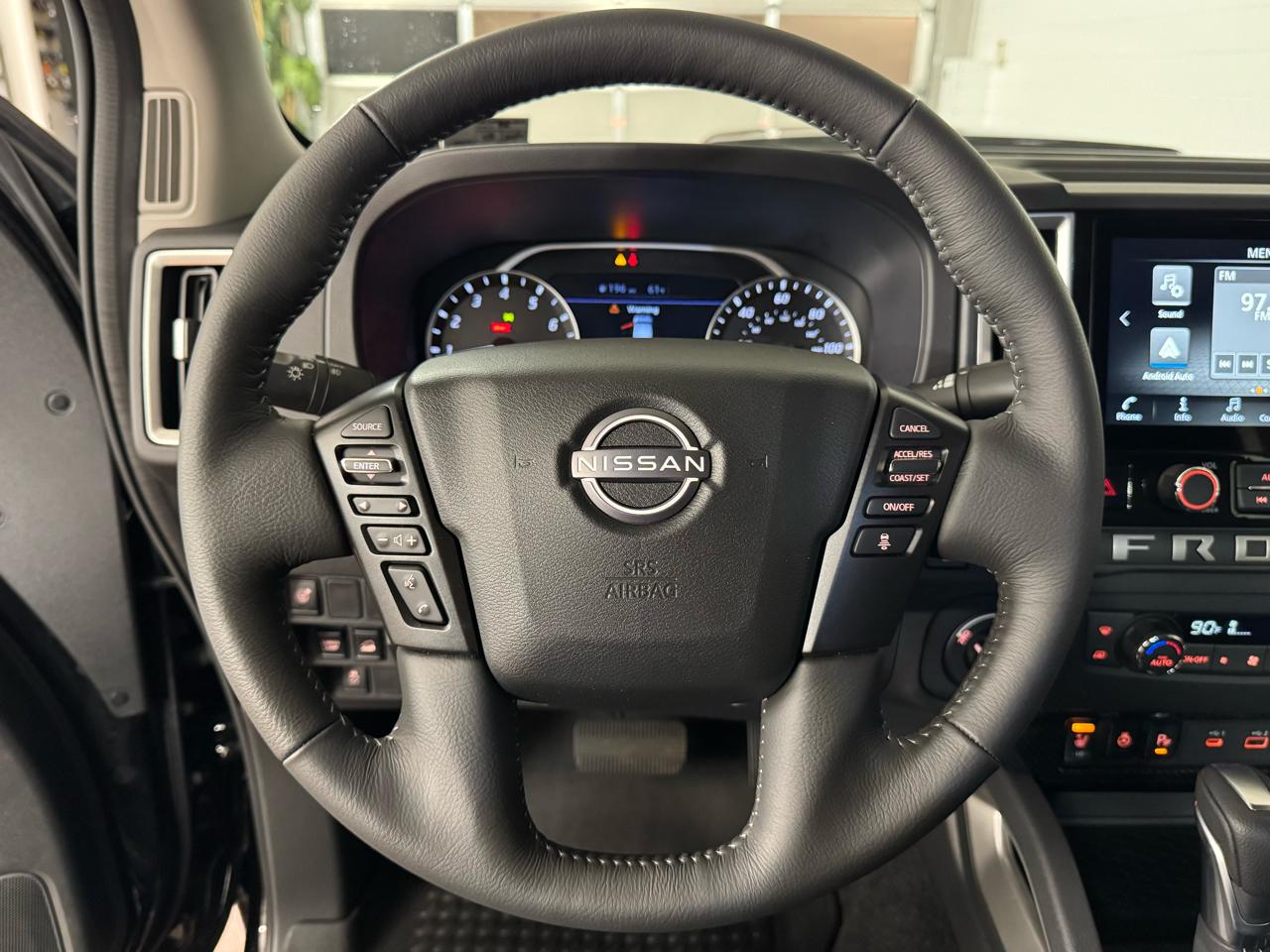 Nissan Frontier  2025