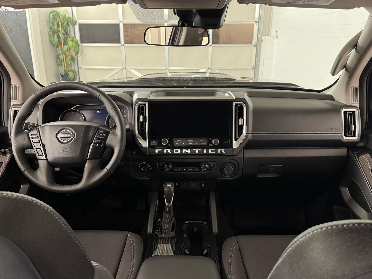 Nissan Frontier  2025