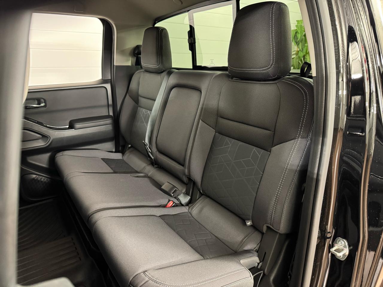 Nissan Frontier  2025