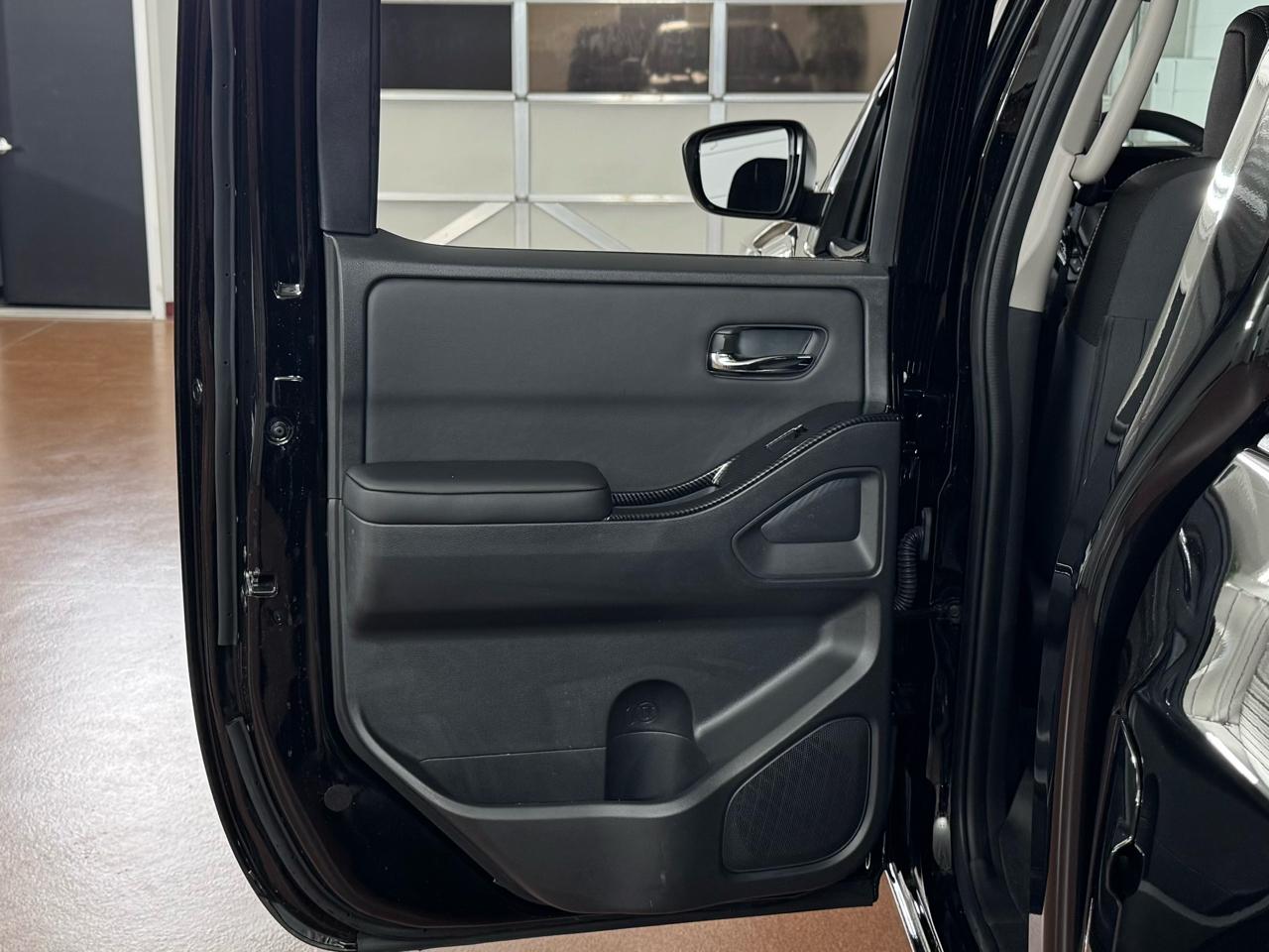 Nissan Frontier  2025