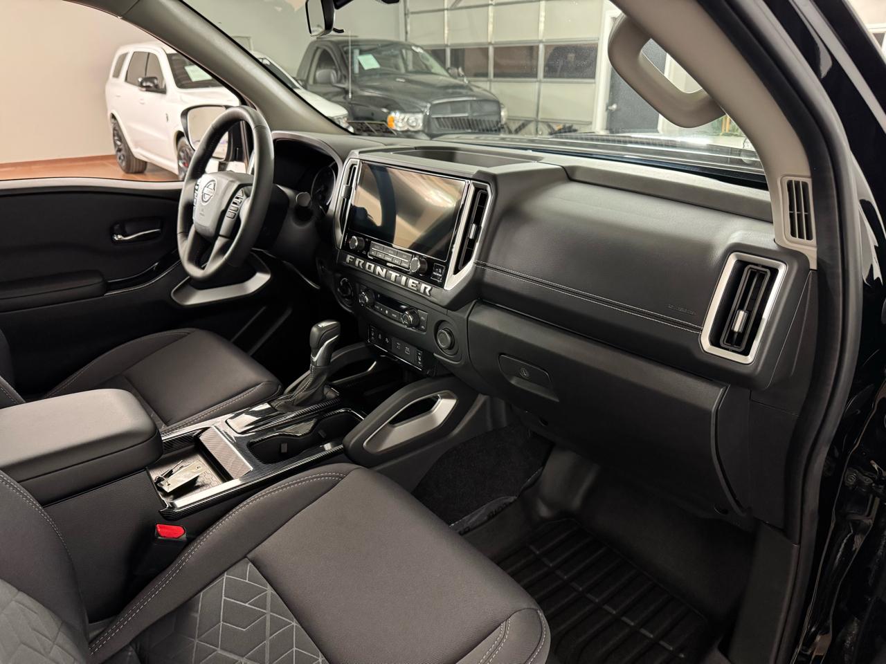 Nissan Frontier  2025