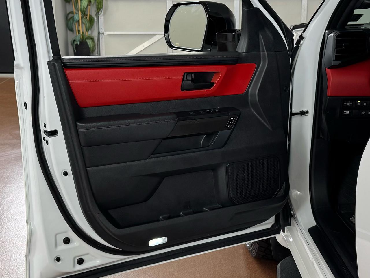 Toyota Sequoia  2025