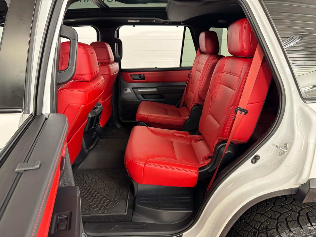 Toyota Sequoia  2025