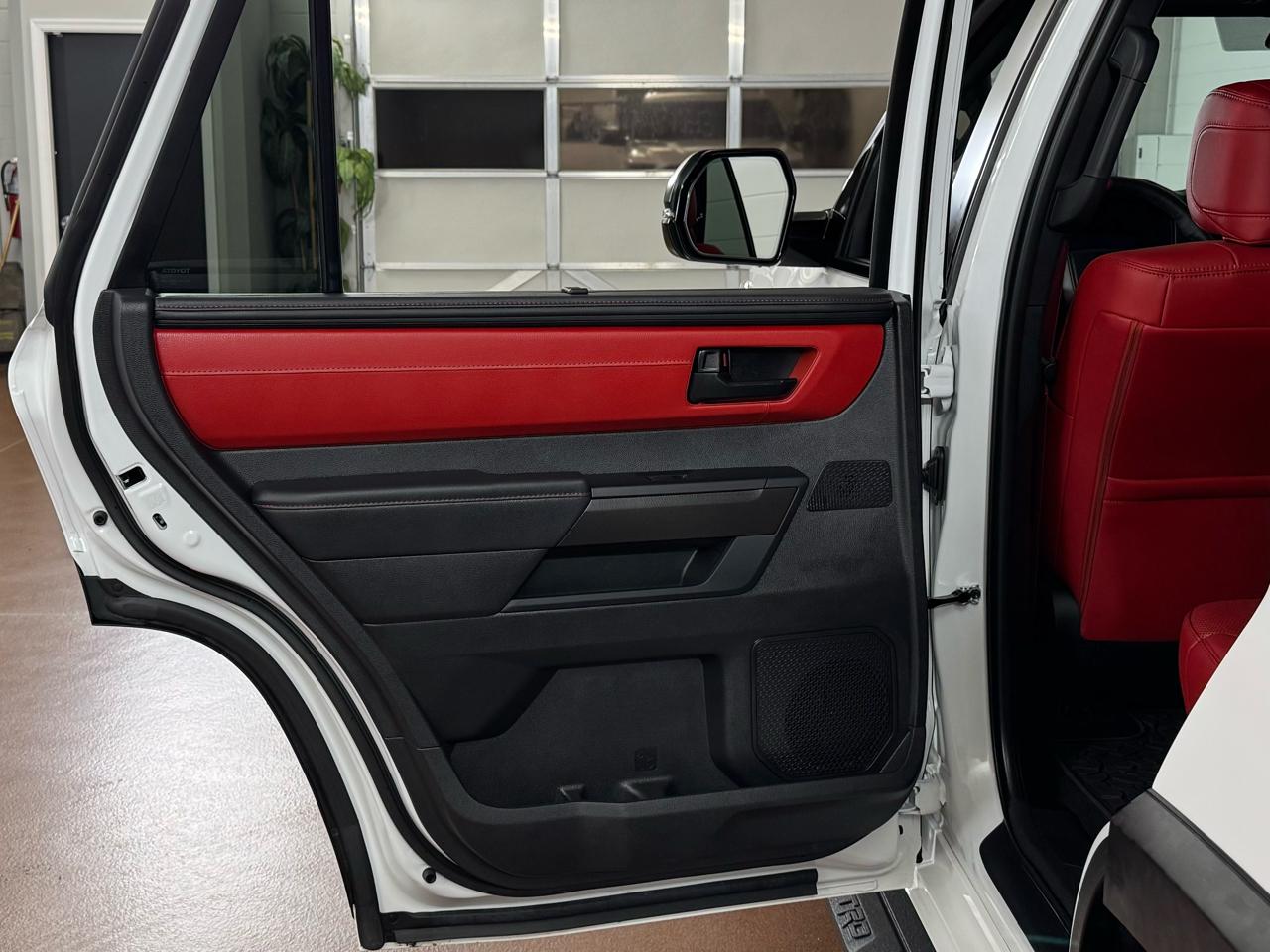 Toyota Sequoia  2025