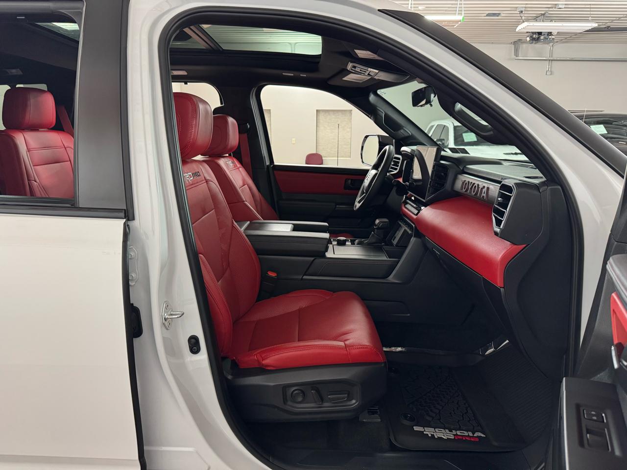 Toyota Sequoia  2025