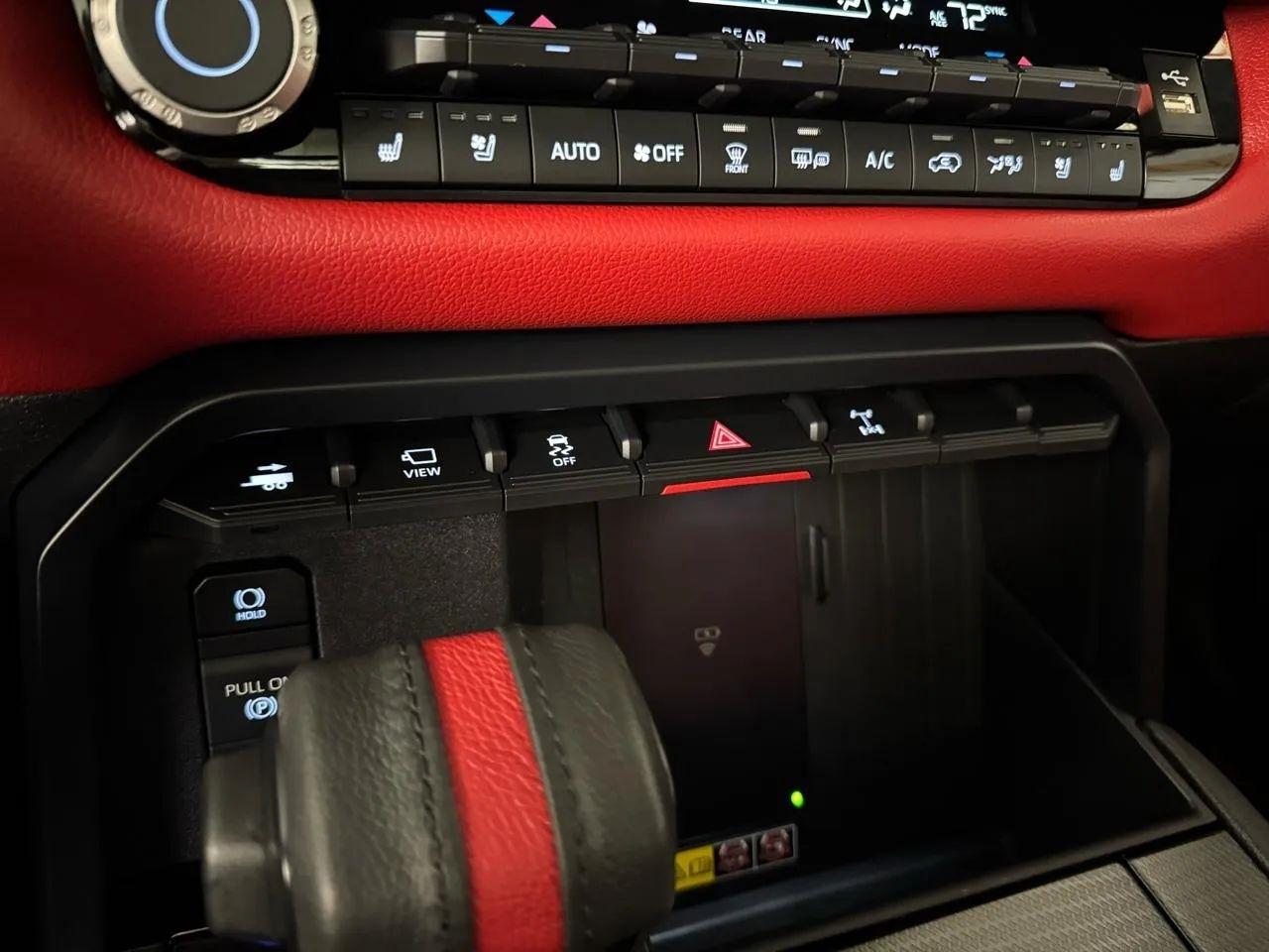 Toyota Sequoia  2025