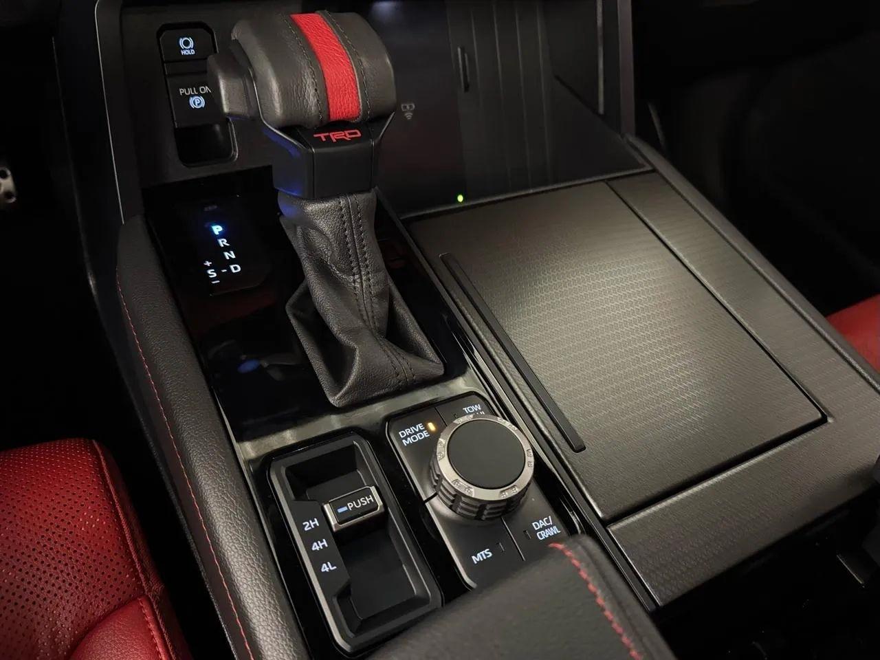 Toyota Sequoia  2025
