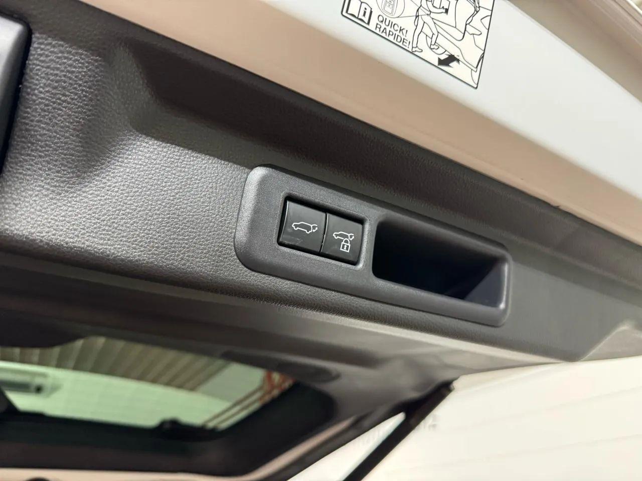 Toyota Sequoia  2025