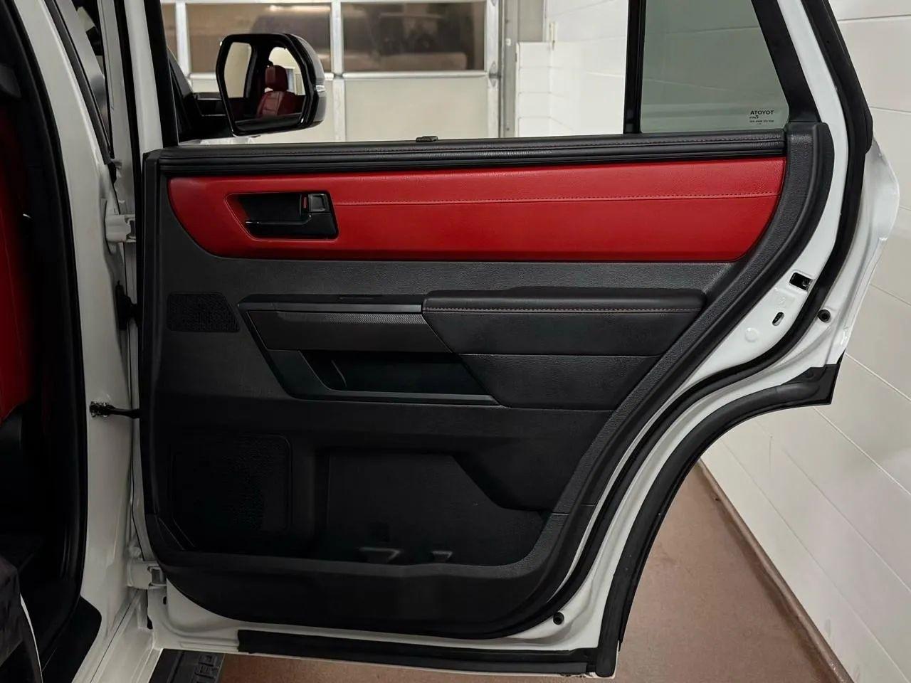 Toyota Sequoia  2025