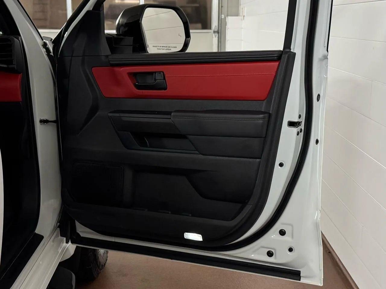 Toyota Sequoia  2025