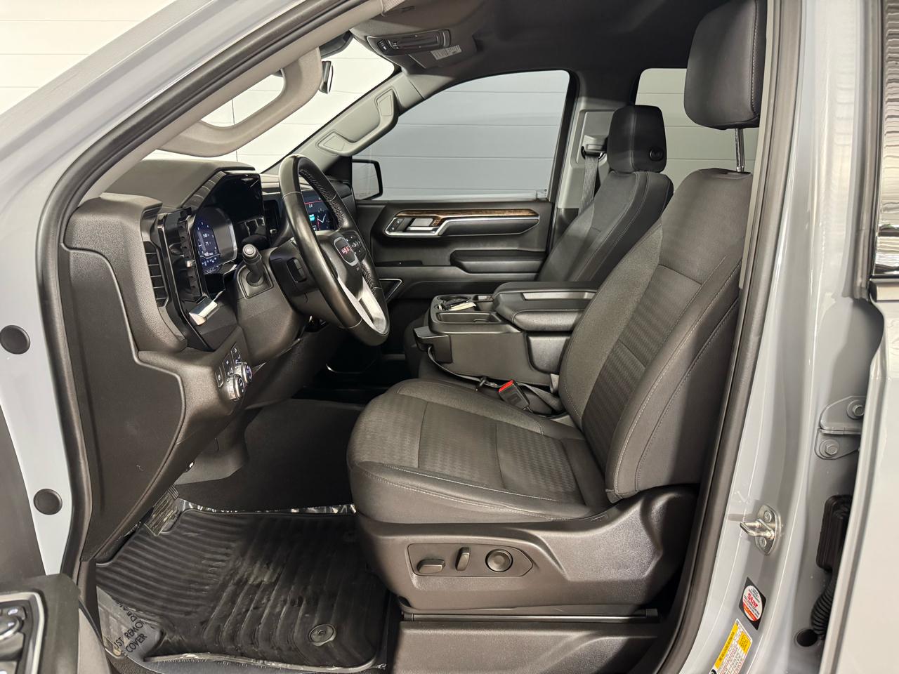 GMC Sierra 1500 Elevation Crew Cab 4WD 2024