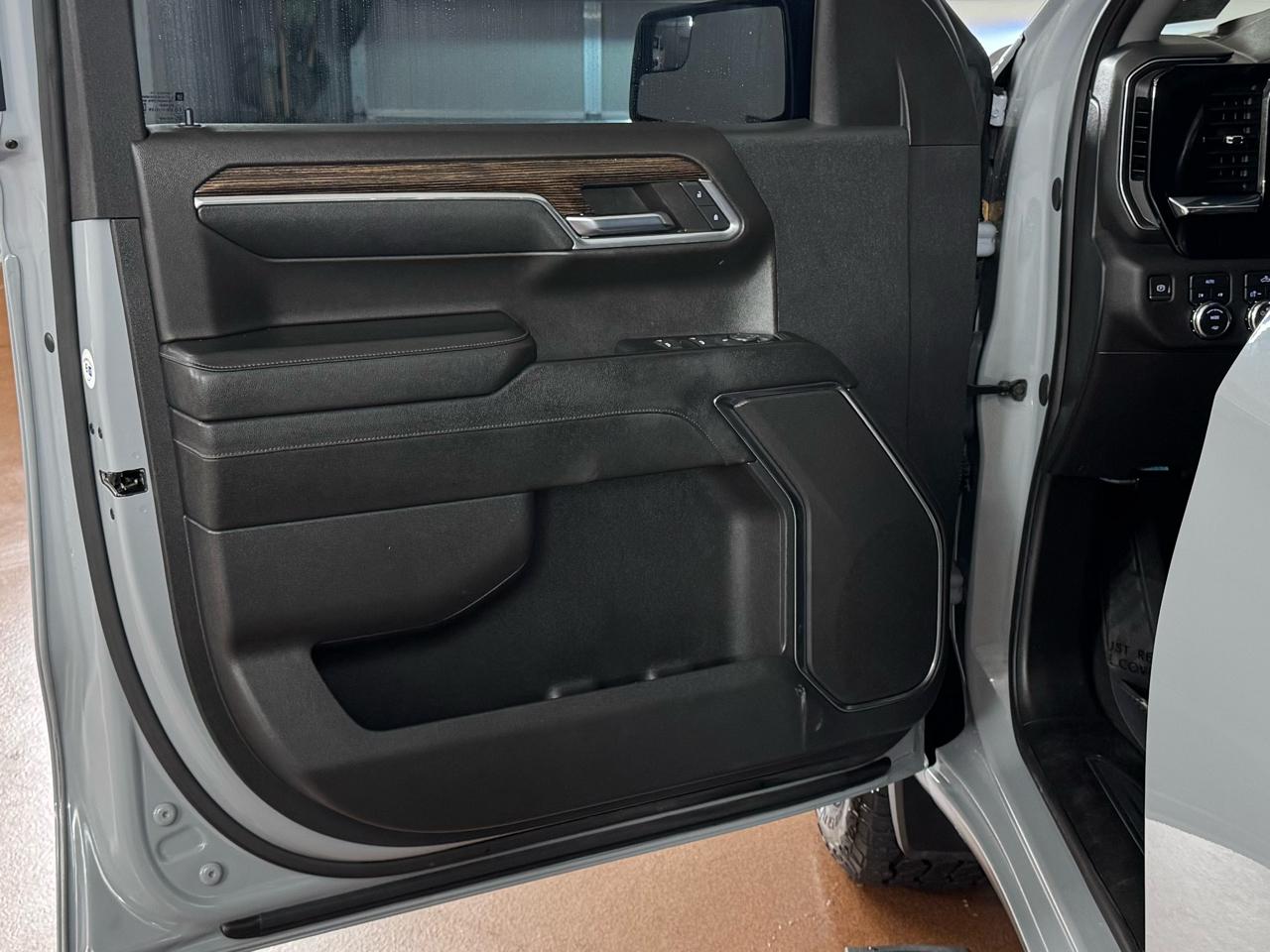 GMC Sierra 1500 Elevation Crew Cab 4WD 2024