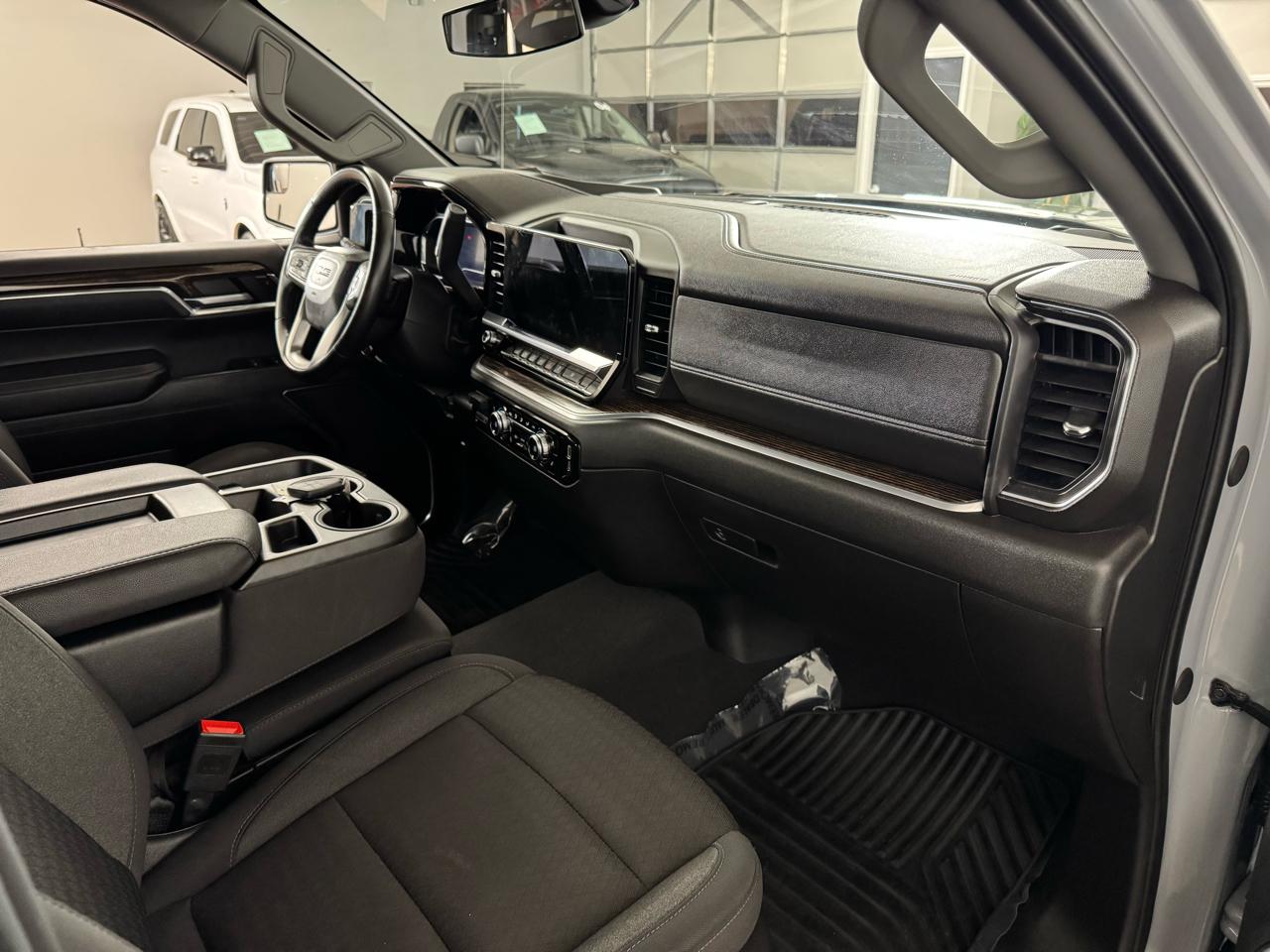 GMC Sierra 1500 Elevation Crew Cab 4WD 2024