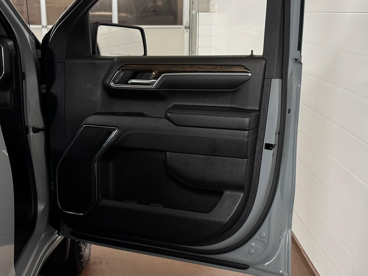 GMC Sierra 1500 Elevation Crew Cab 4WD 2024