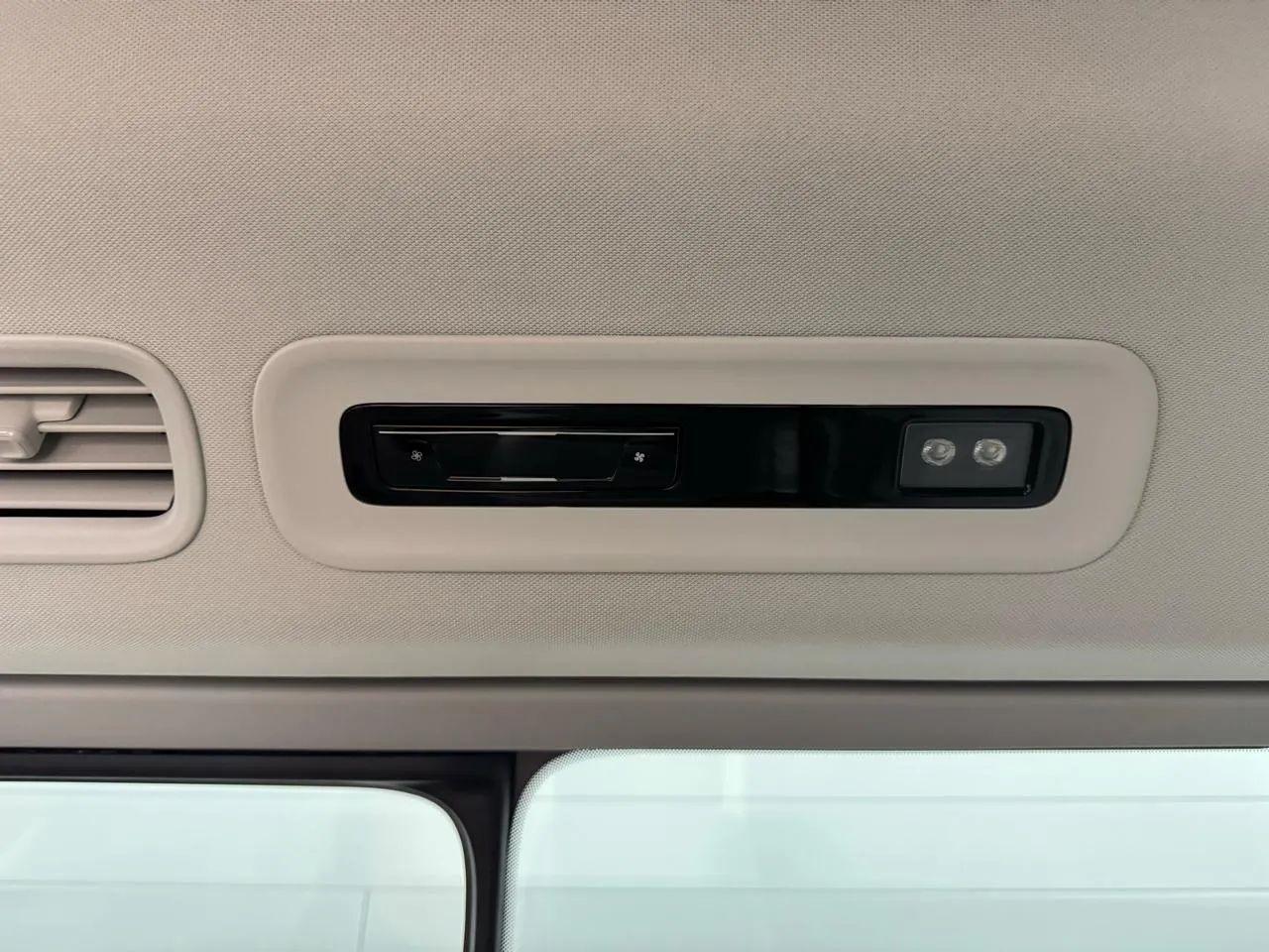 Volkswagen ID Buzz  2025