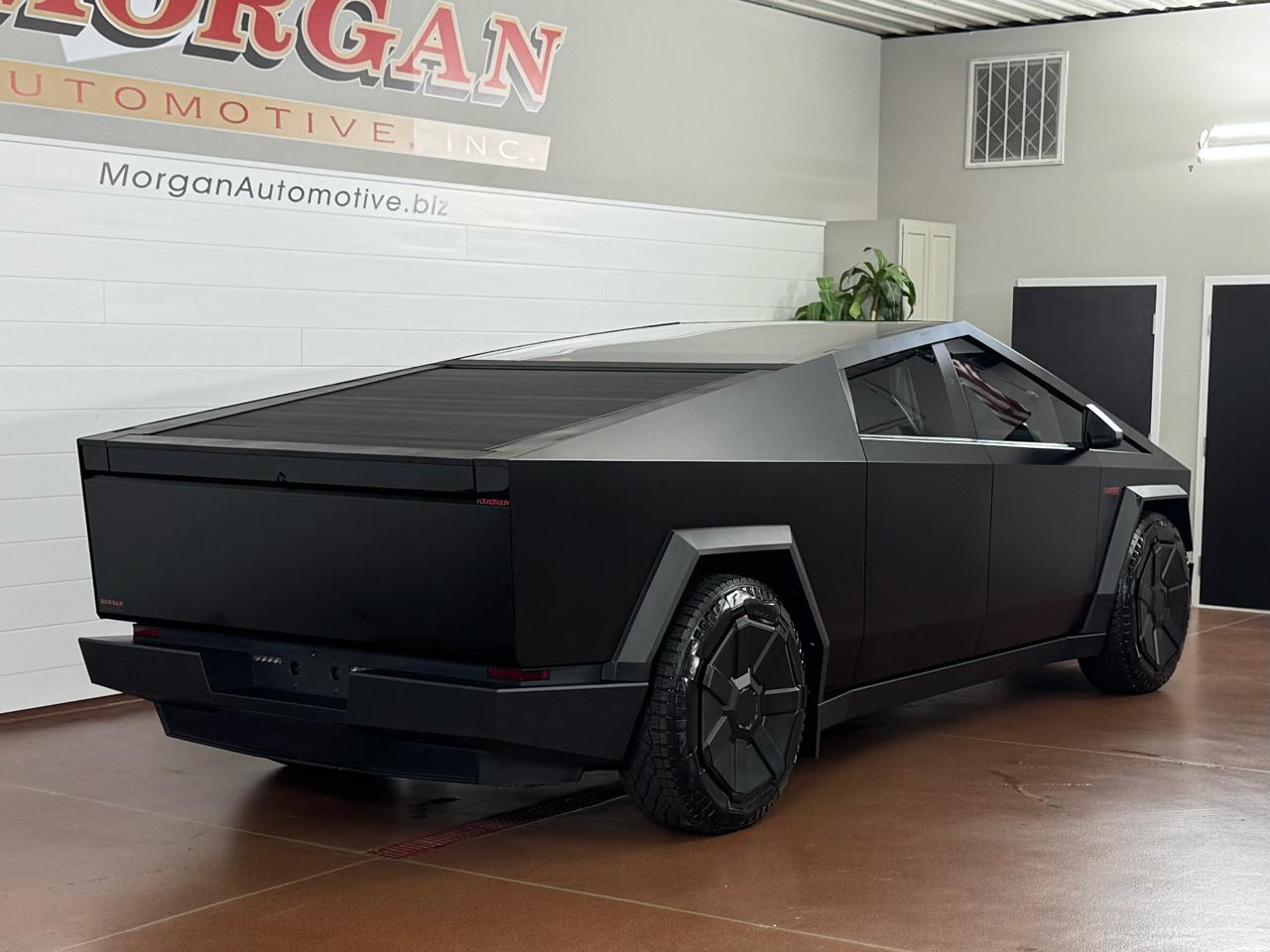 Tesla Cybertruck  2024