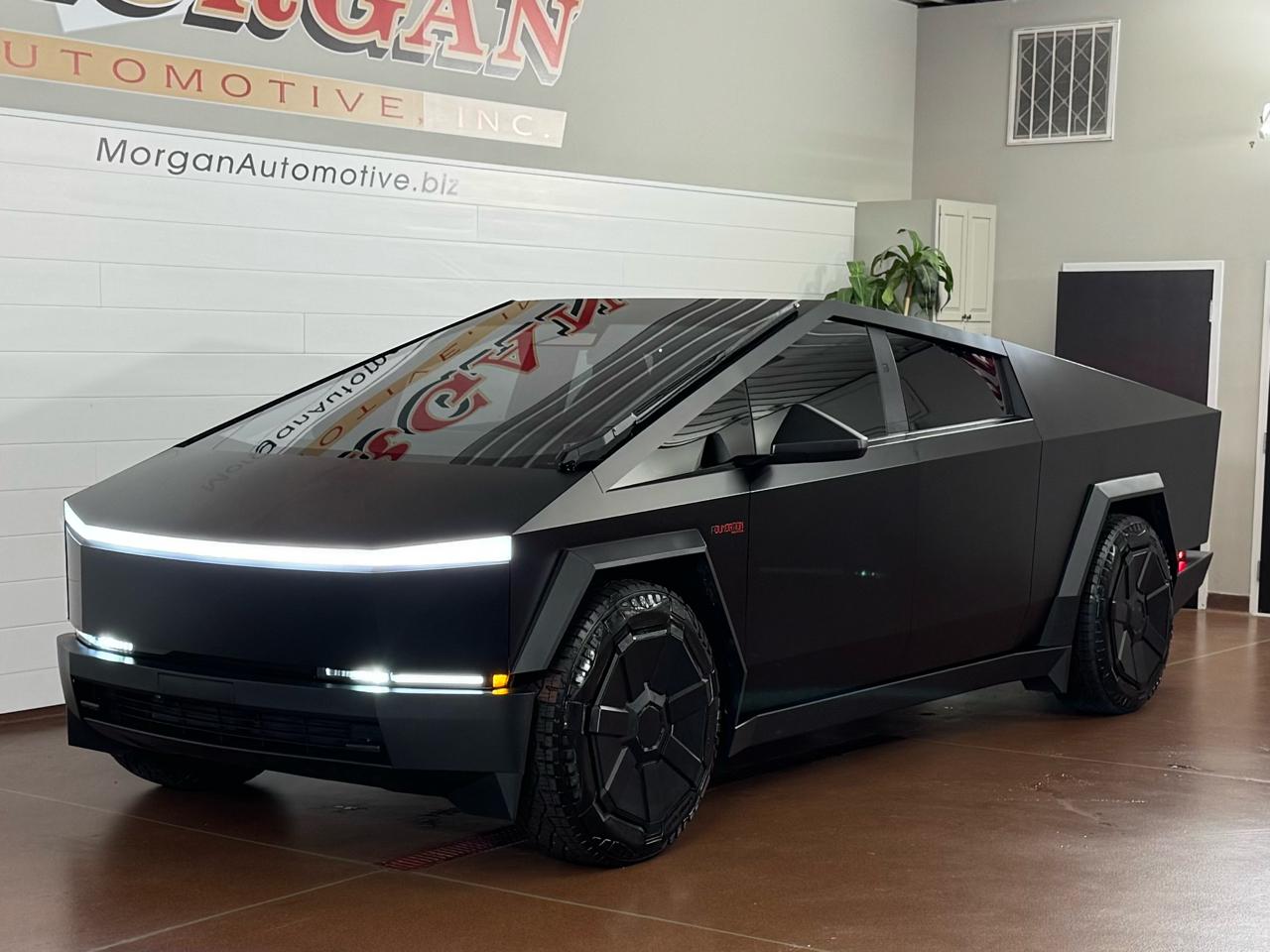 Tesla Cybertruck  2024