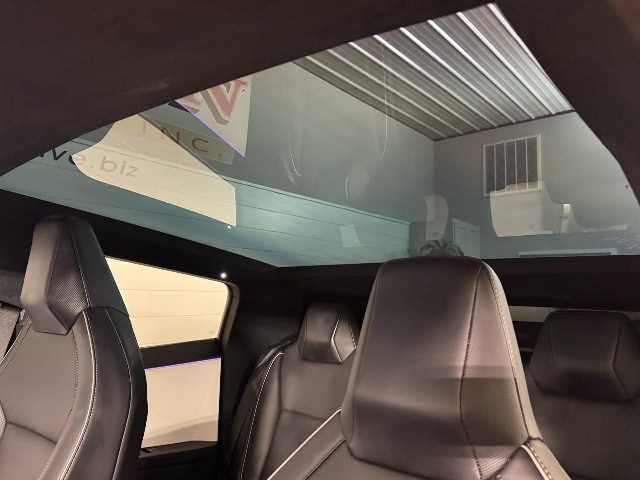 Tesla Cybertruck  2024