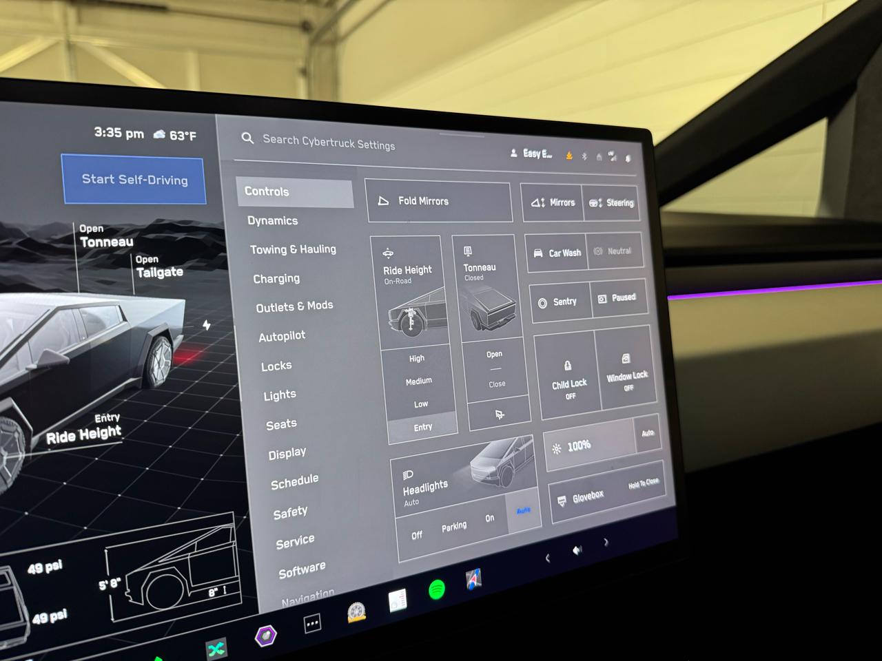Tesla Cybertruck  2024