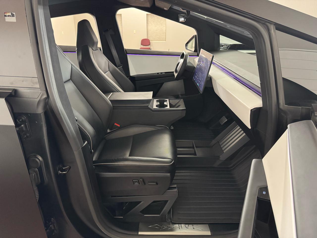 Tesla Cybertruck  2024