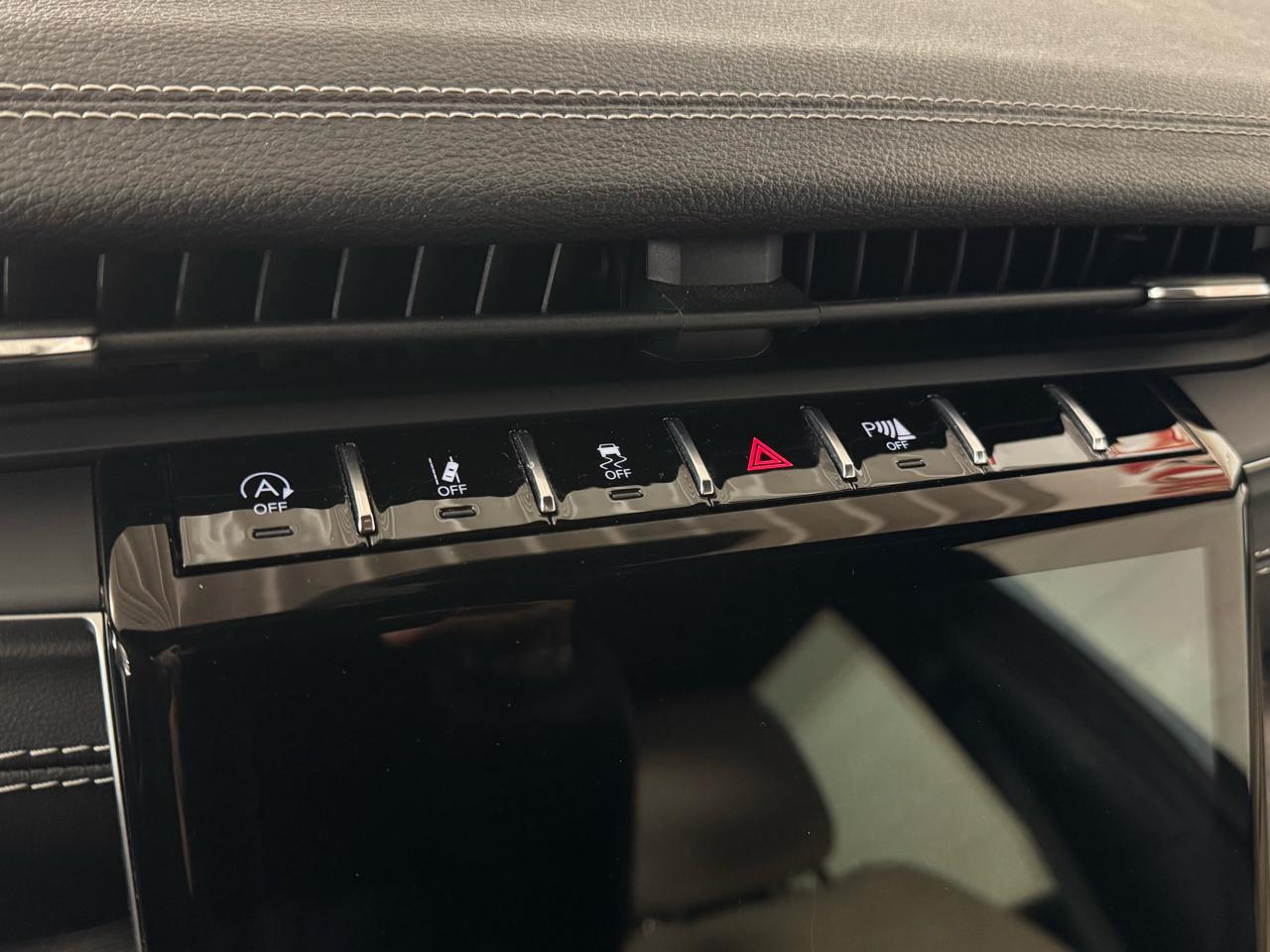 Jeep Grand Cherokee Limited 4x4 2023