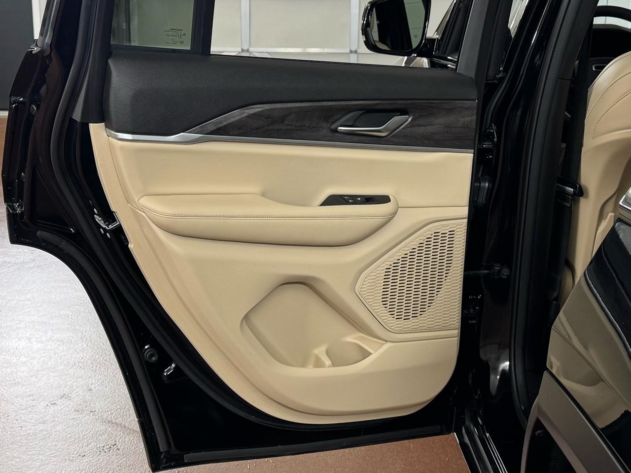 Jeep Grand Cherokee Limited 4x4 2023