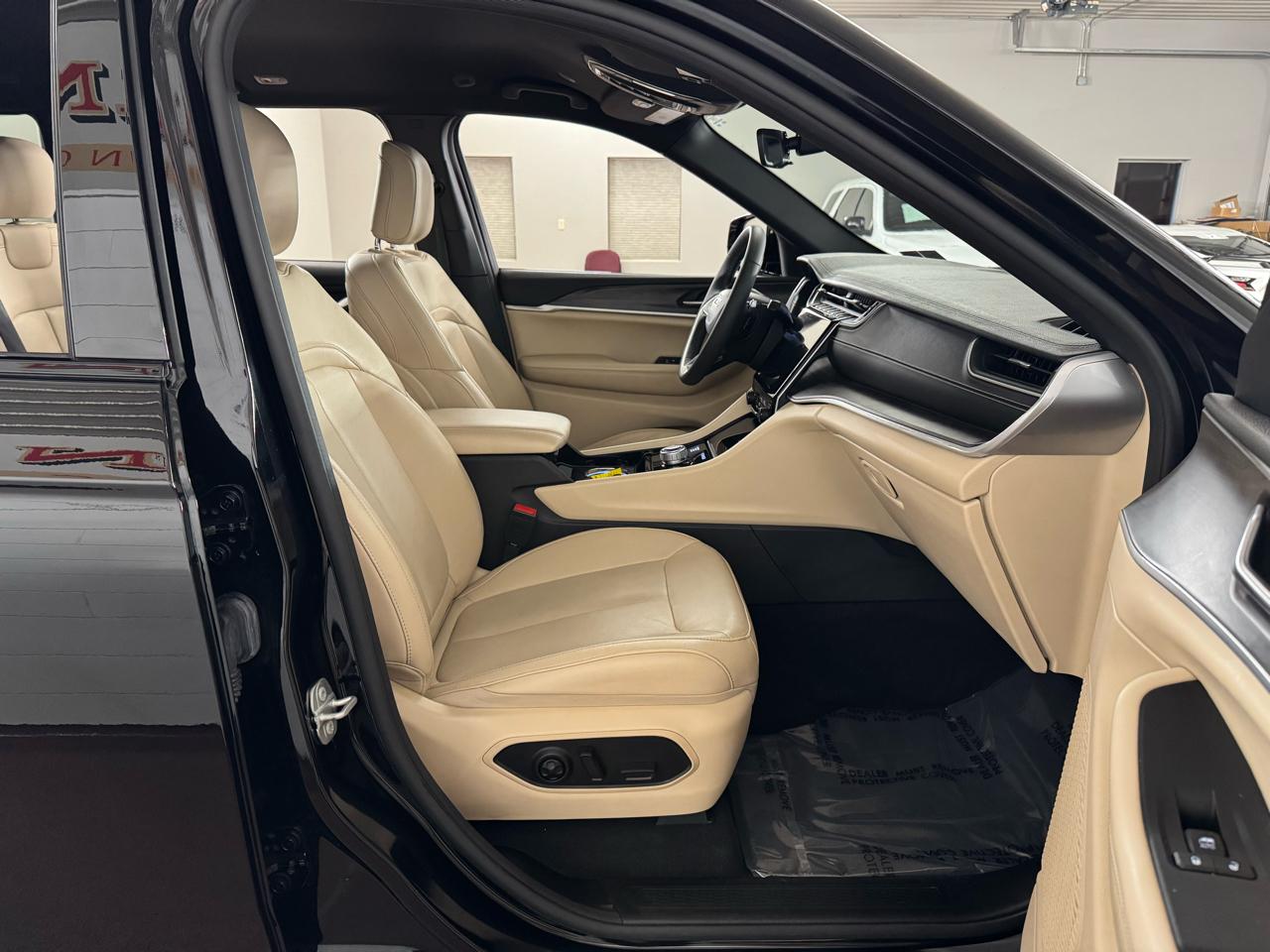 Jeep Grand Cherokee Limited 4x4 2023