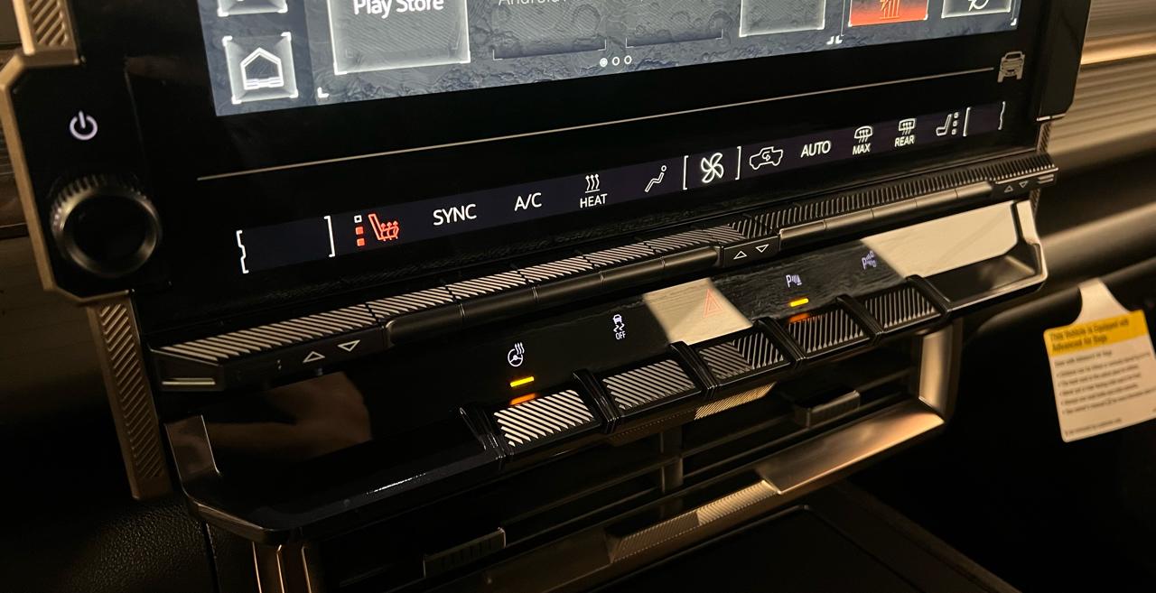 GMC HUMMER EV SUV  2025