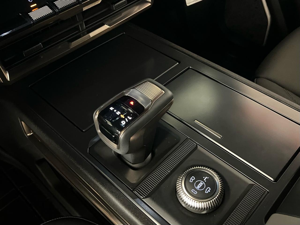 GMC HUMMER EV SUV  2025