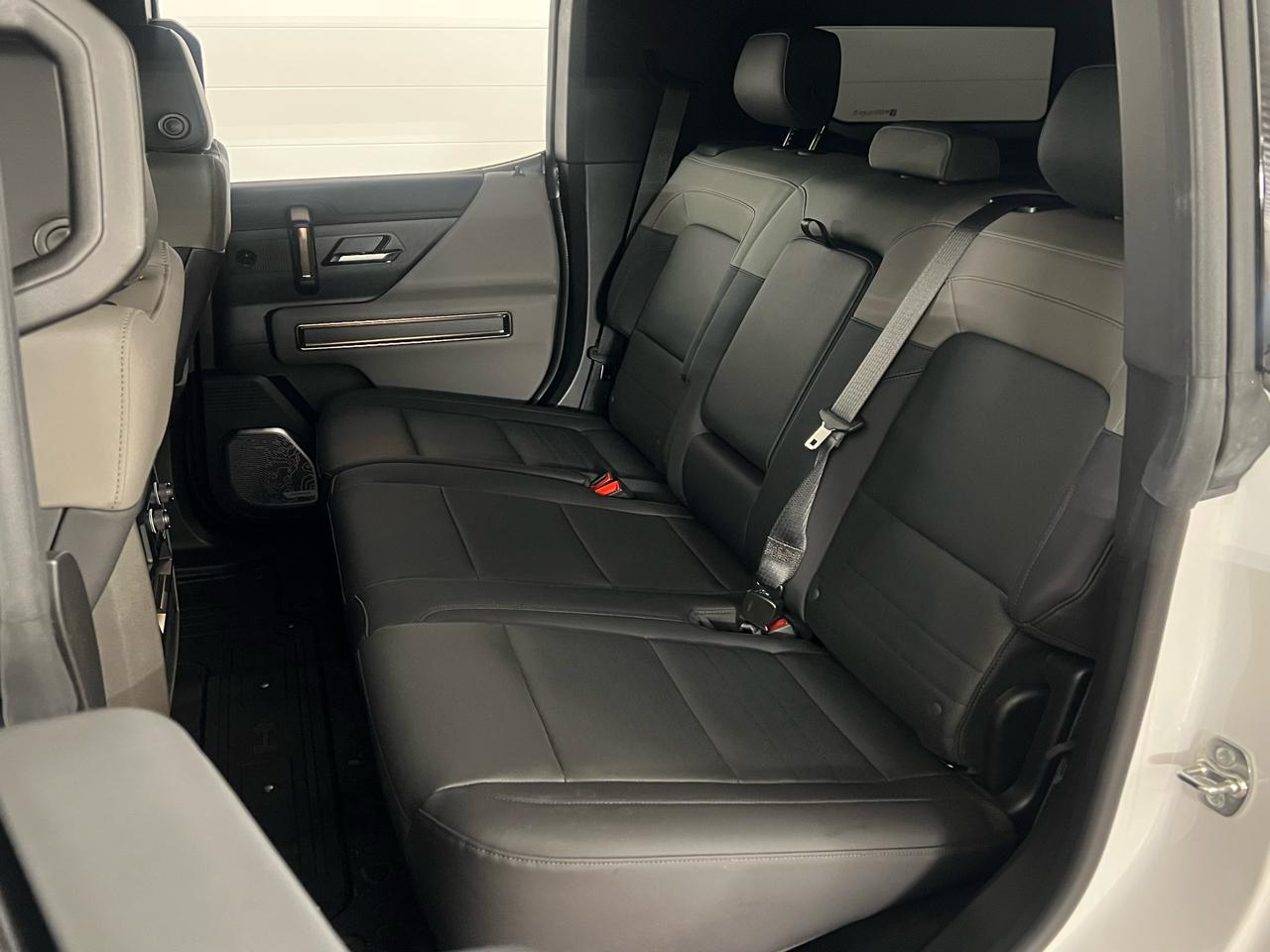 GMC HUMMER EV SUV  2025