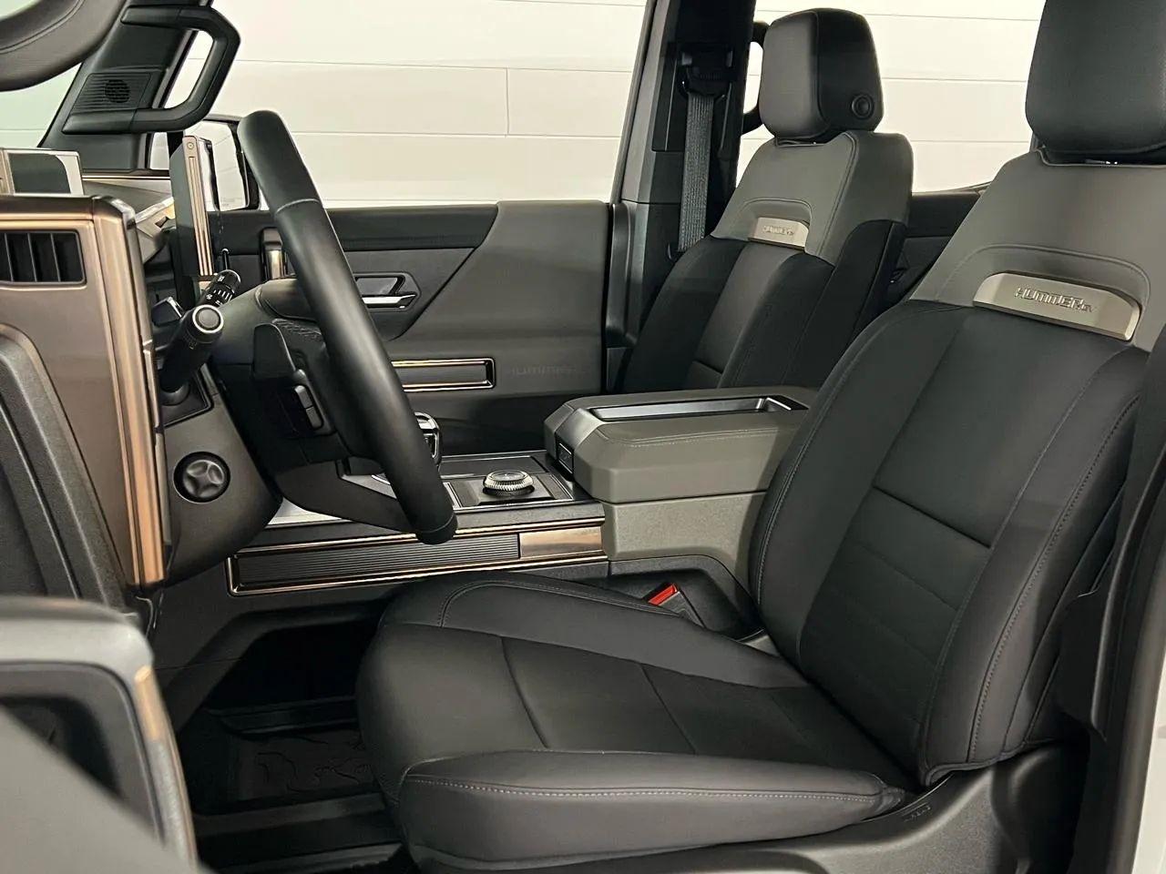 GMC HUMMER EV SUV  2025