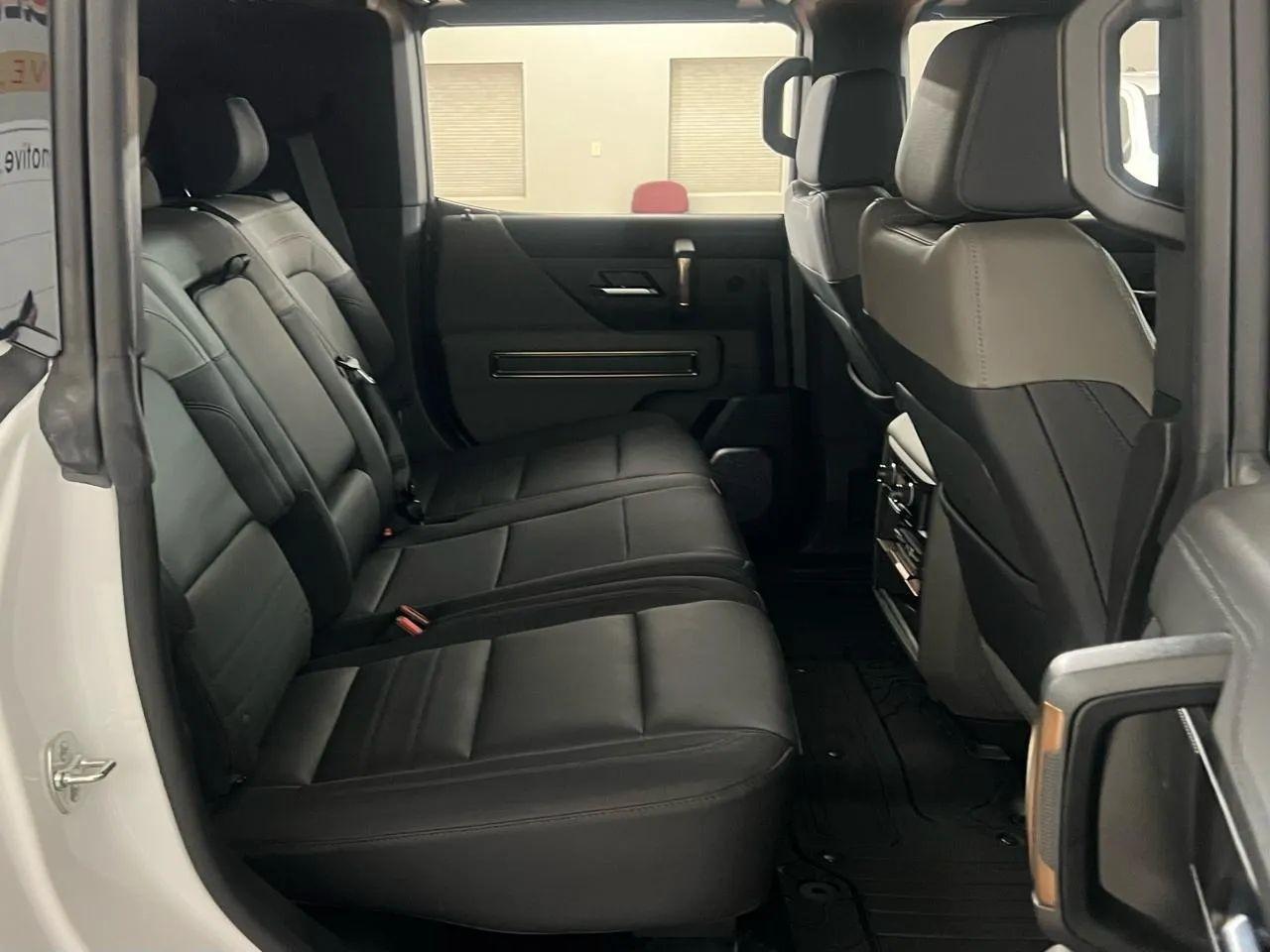 GMC HUMMER EV SUV  2025