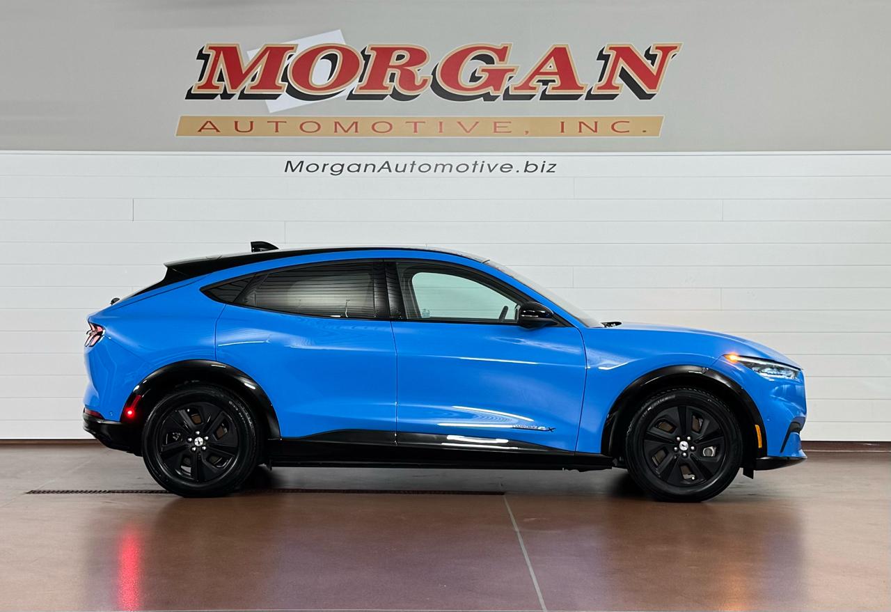 Ford Mustang Mach-E  2023