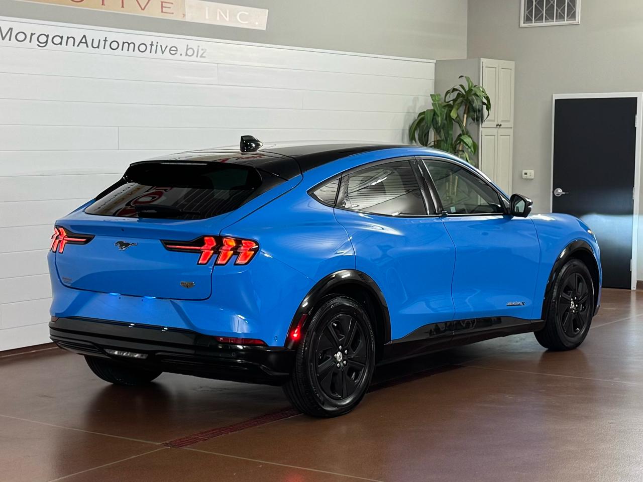 Ford Mustang Mach-E  2023