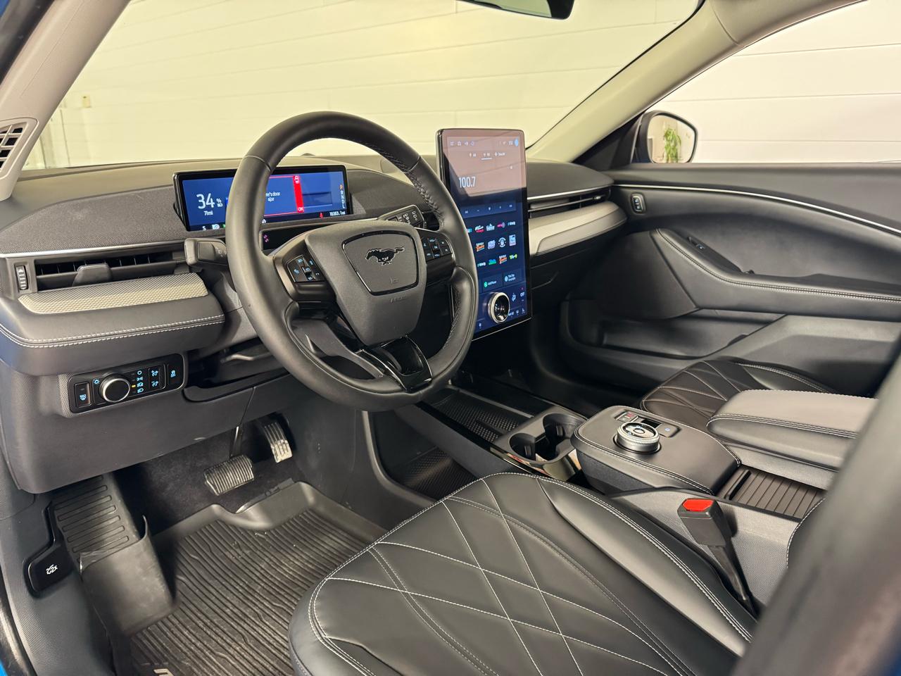 Ford Mustang Mach-E  2023