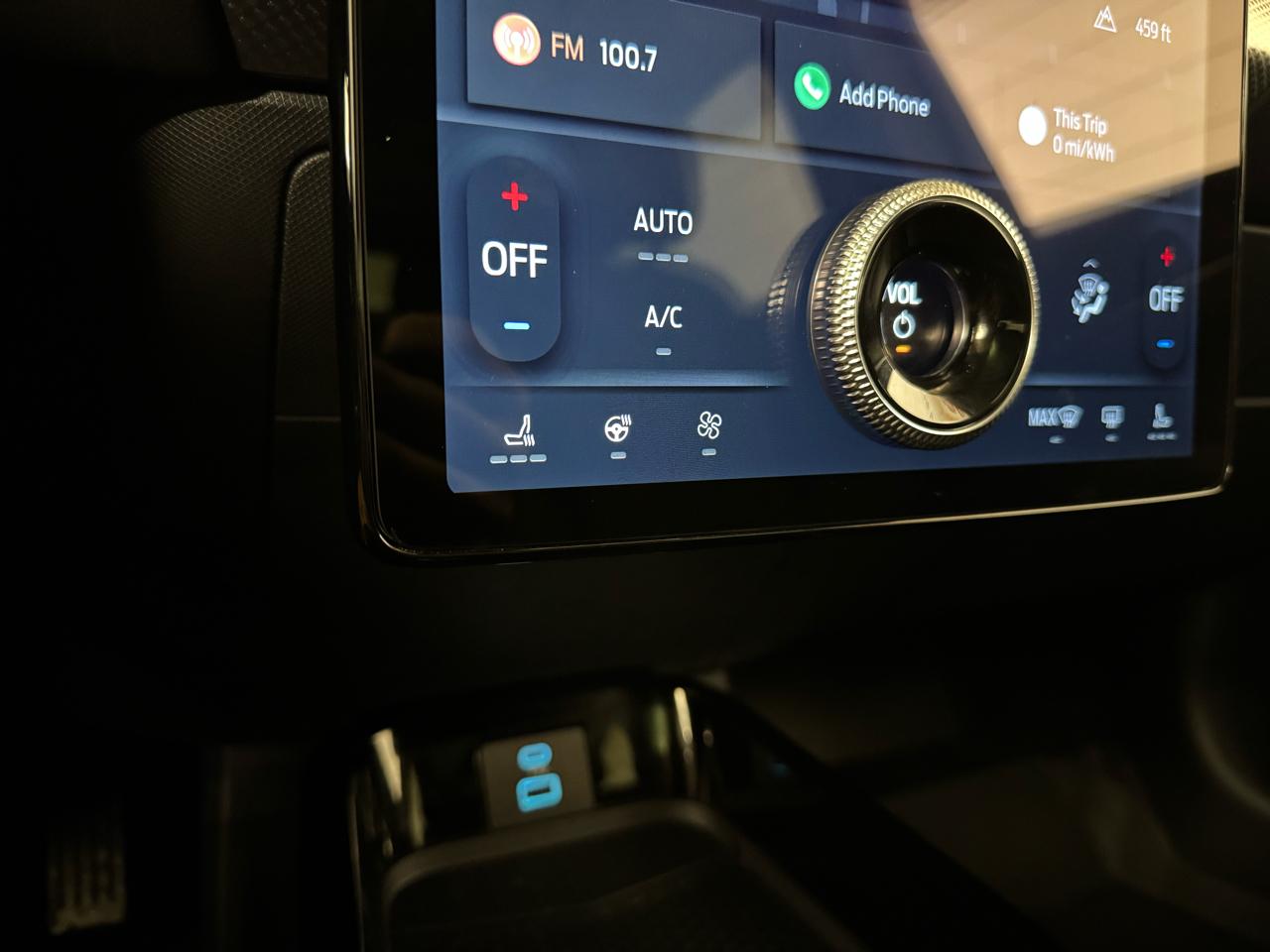 Ford Mustang Mach-E  2023