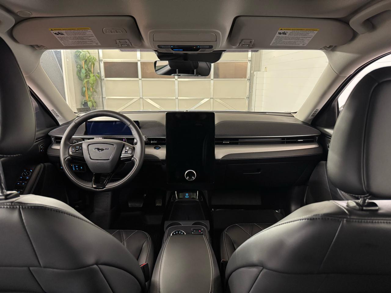 Ford Mustang Mach-E  2023