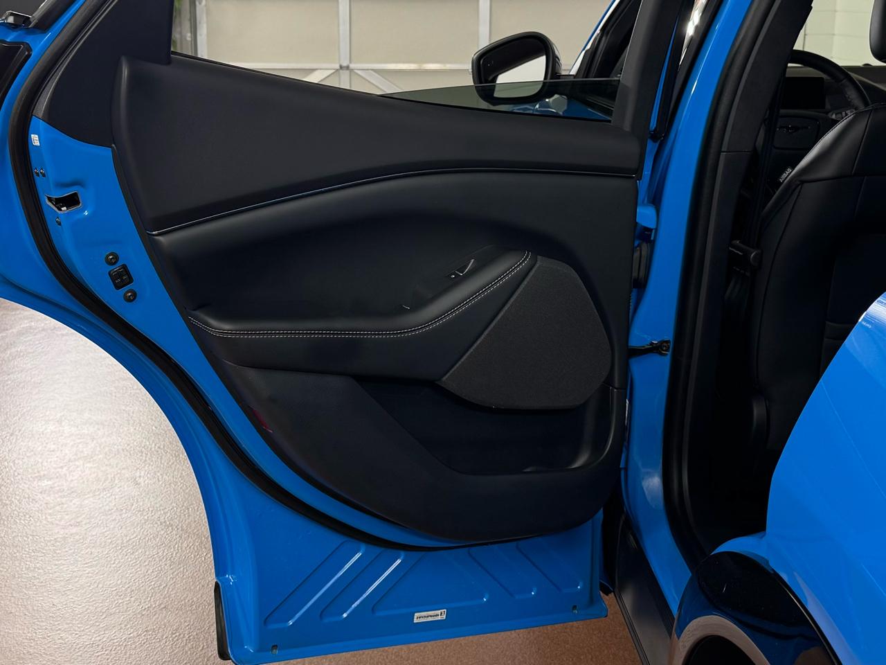 Ford Mustang Mach-E  2023