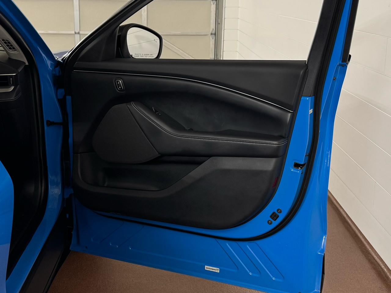 Ford Mustang Mach-E  2023