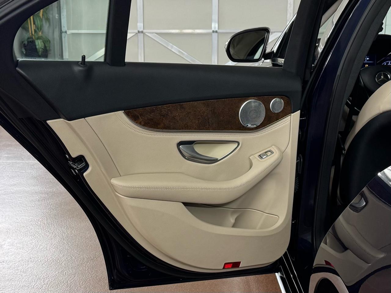 Mercedes-Benz C-Class  2016