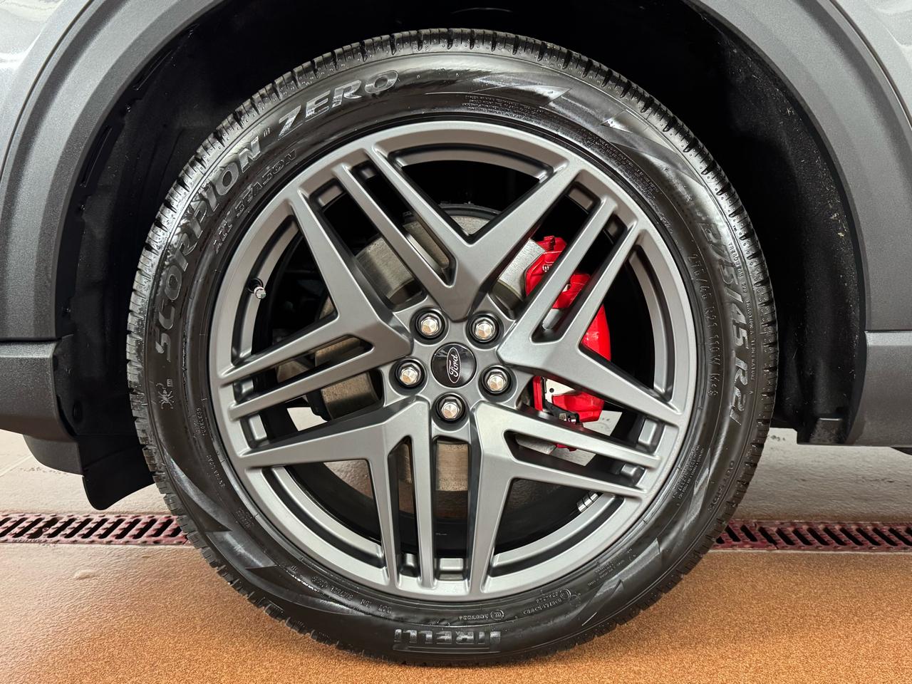 Ford Explorer ST 4WD 2025