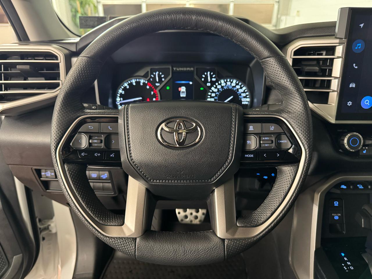 Toyota Tundra  2024