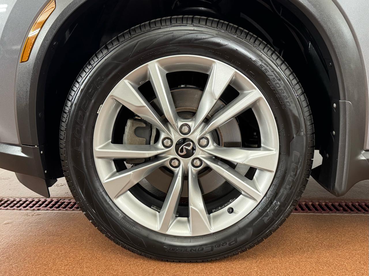 Infiniti QX60 LUXE AWD 2023