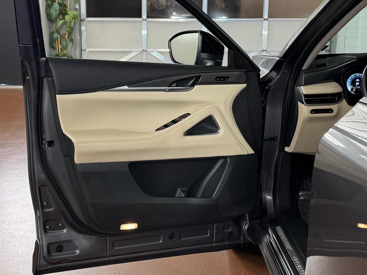 Infiniti QX60 LUXE AWD 2023