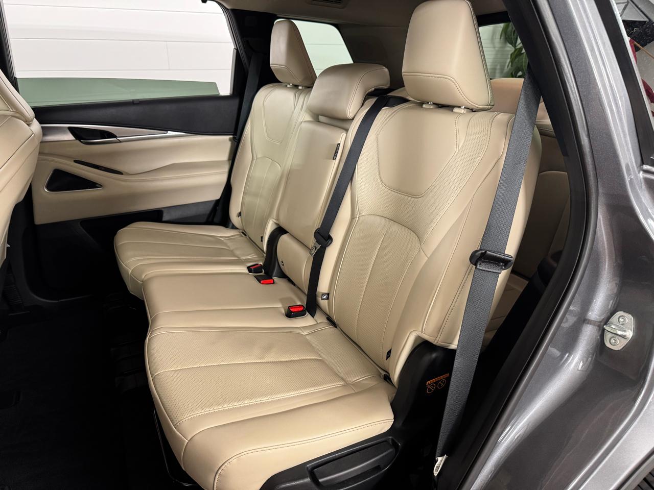 Infiniti QX60 LUXE AWD 2023