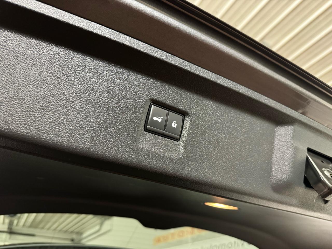 Infiniti QX60 LUXE AWD 2023