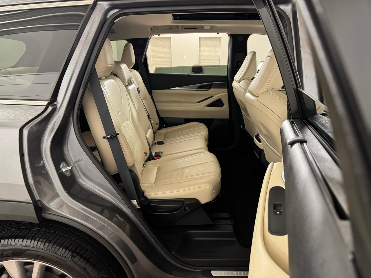 Infiniti QX60 LUXE AWD 2023