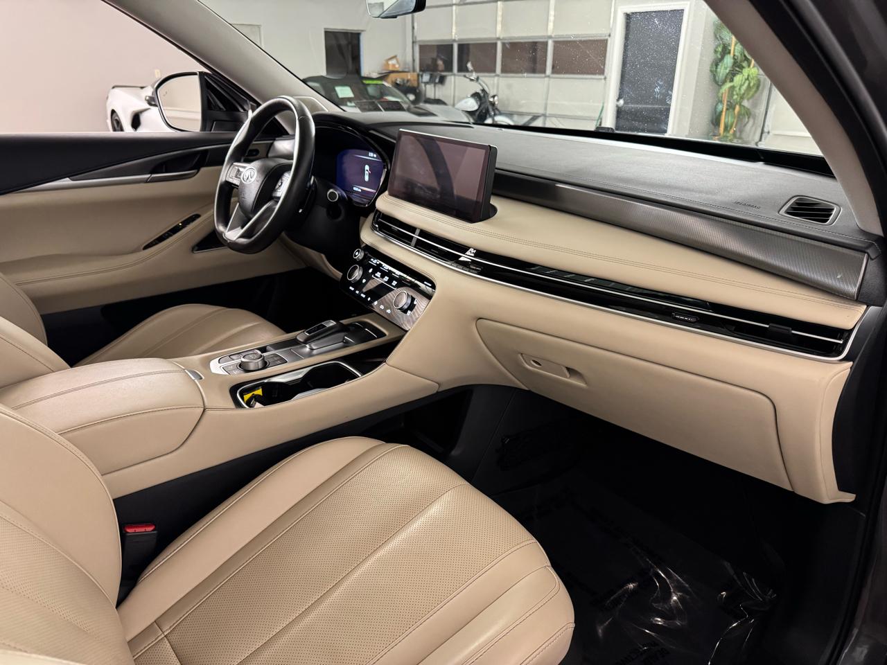 Infiniti QX60 LUXE AWD 2023