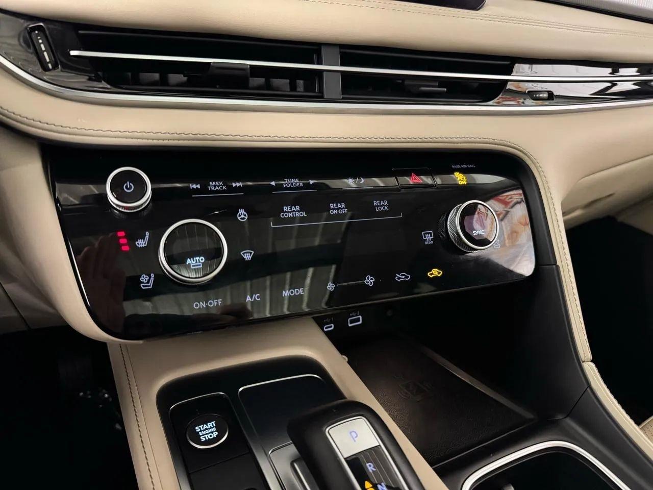 Infiniti QX60 LUXE AWD 2023
